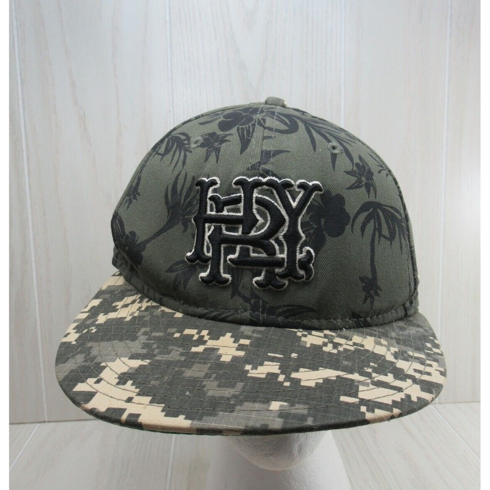 Hurley digital camo palm trees Logo Snapback Hat green one size flat brim